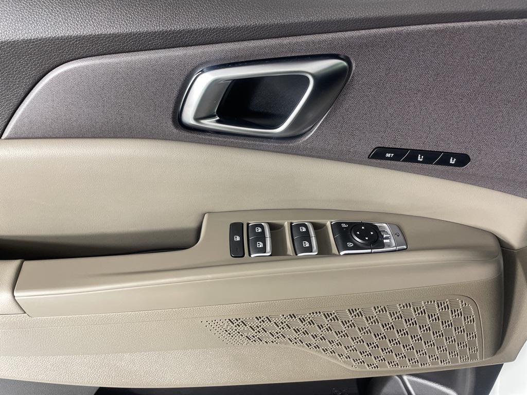 new 2026 Kia Carnival car, priced at $41,379