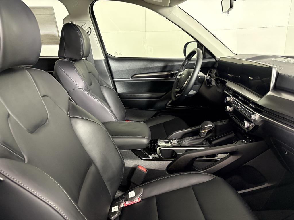 new 2025 Kia Telluride car, priced at $41,180