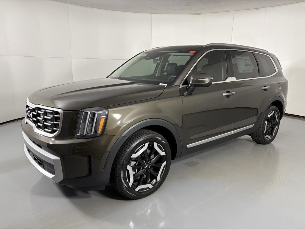 new 2025 Kia Telluride car, priced at $41,180
