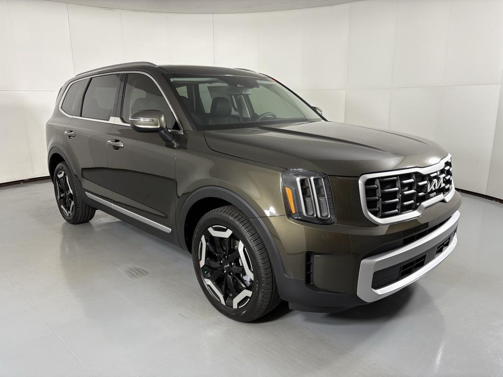 new 2025 Kia Telluride car, priced at $41,180