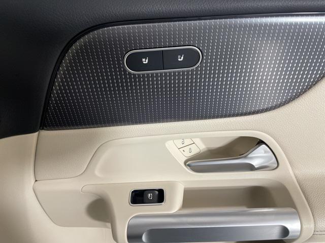 used 2022 Mercedes-Benz GLB 250 car, priced at $25,800