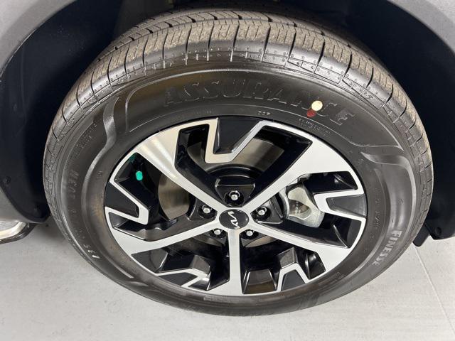 new 2025 Kia Sportage Hybrid car, priced at $33,901