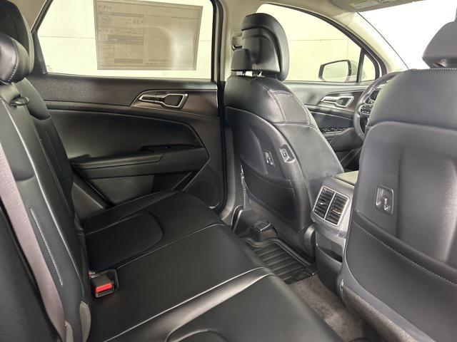 new 2025 Kia Sportage Hybrid car, priced at $33,901