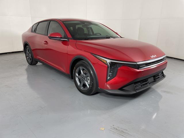 new 2025 Kia K4 car, priced at $23,004
