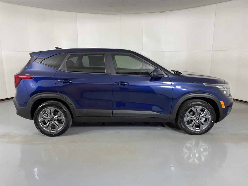 new 2026 Kia Seltos car, priced at $24,348