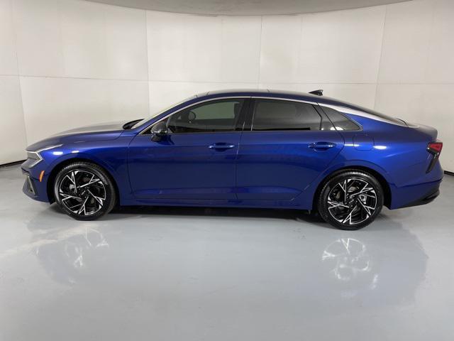 new 2025 Kia K5 car, priced at $30,357