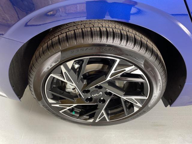 new 2025 Kia K5 car, priced at $30,357
