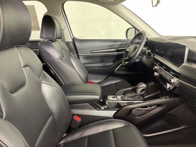 new 2025 Kia Telluride car, priced at $41,192