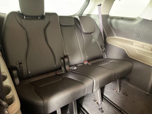 new 2026 Kia Carnival Hybrid car, priced at $42,179