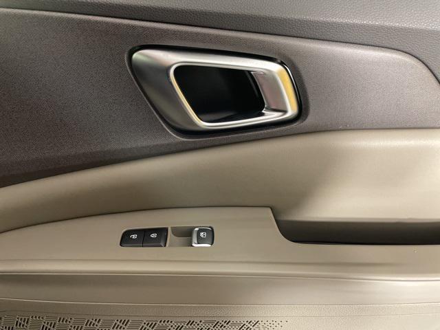 new 2026 Kia Carnival Hybrid car, priced at $42,179