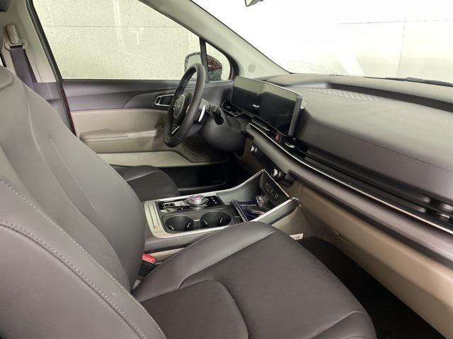 new 2026 Kia Carnival Hybrid car, priced at $42,179