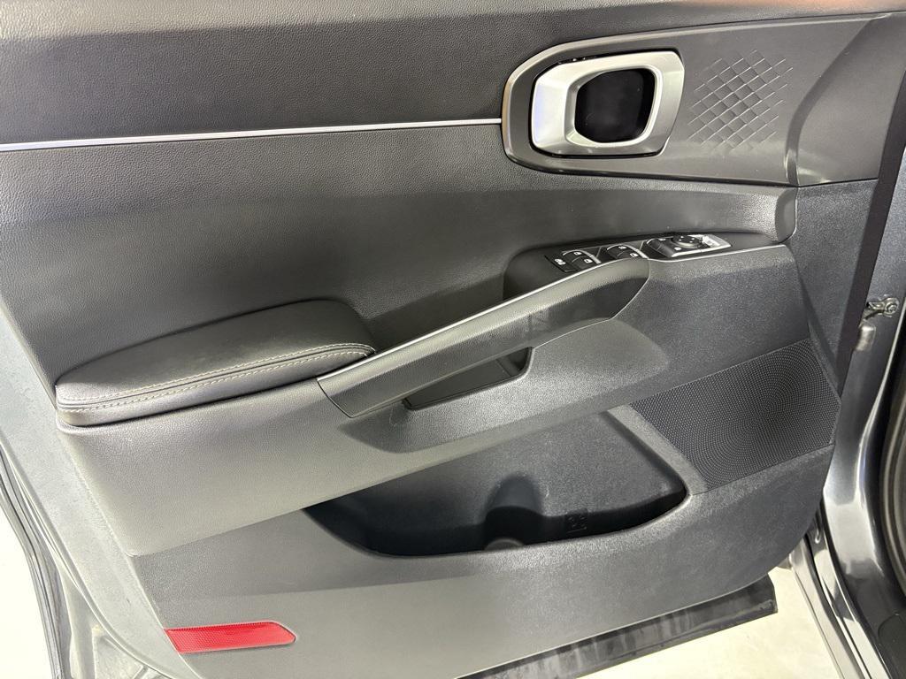 used 2023 Kia Sorento car, priced at $20,800