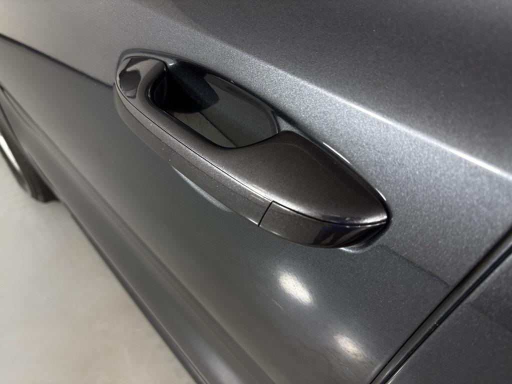 used 2023 Kia Sorento car, priced at $20,800