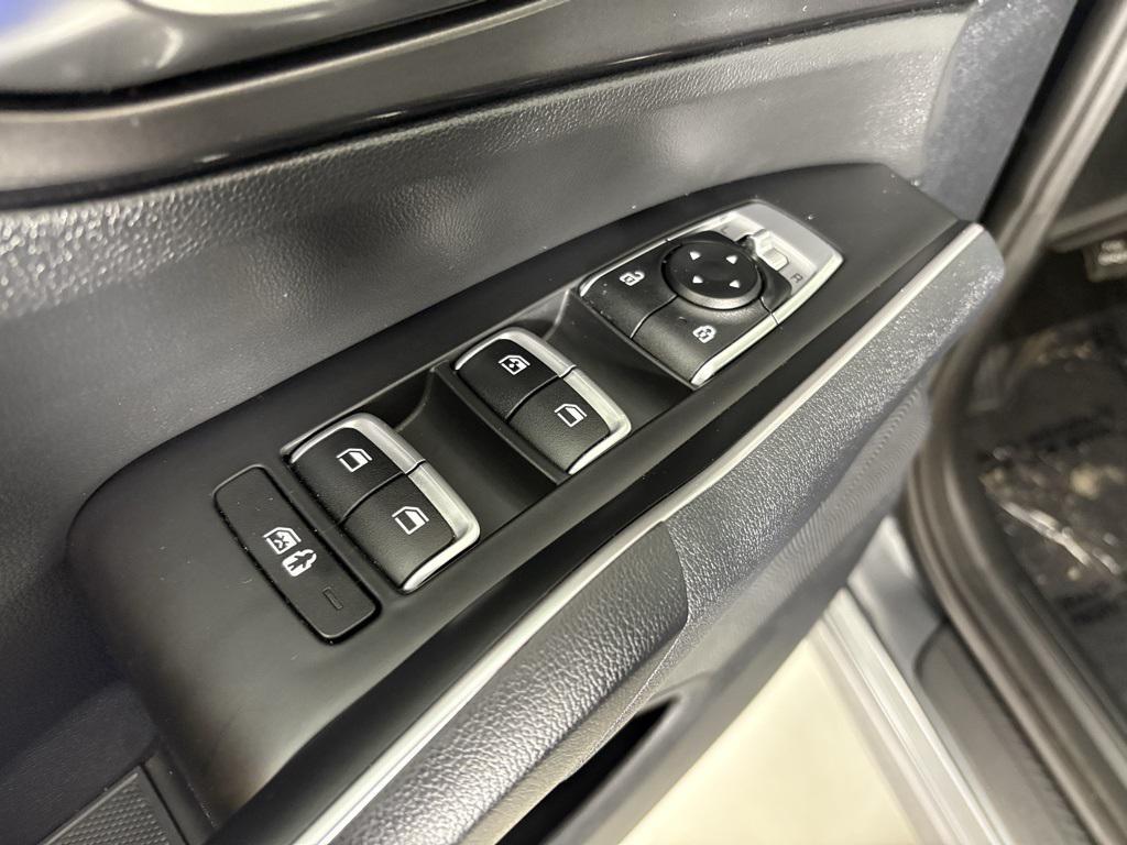 used 2023 Kia Sorento car, priced at $20,800