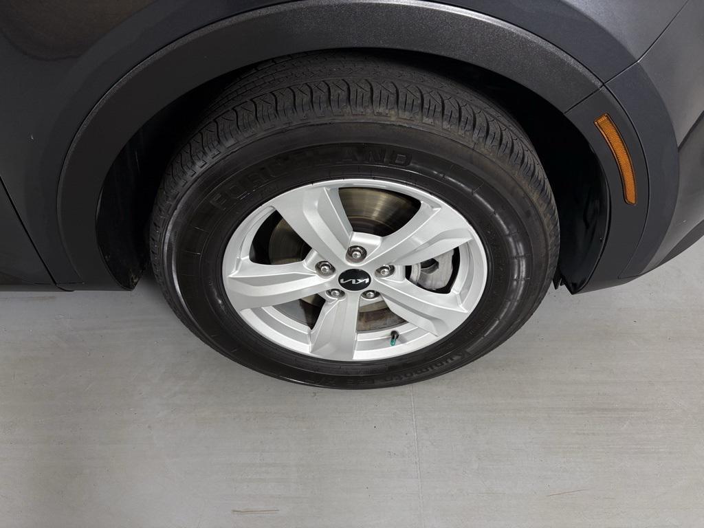 used 2023 Kia Sorento car, priced at $20,800