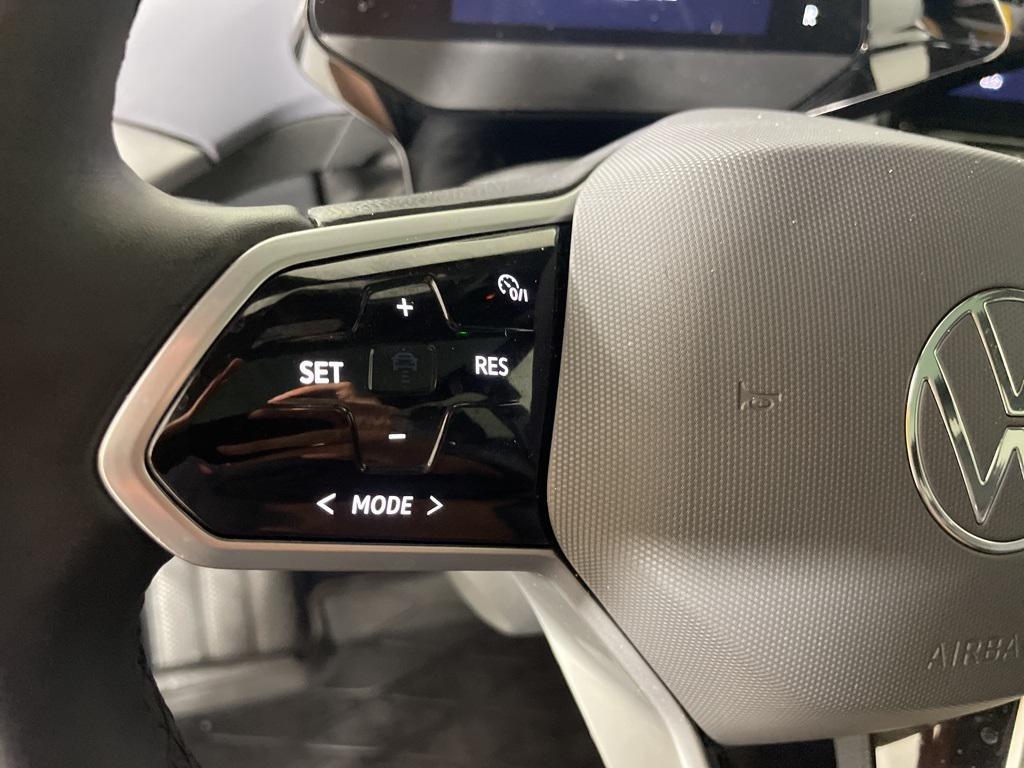 used 2024 Volkswagen ID.4 car, priced at $22,500