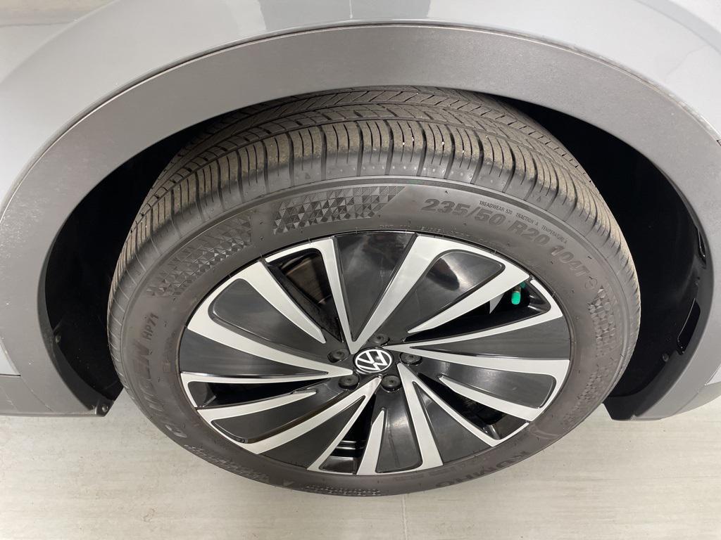 used 2024 Volkswagen ID.4 car, priced at $22,500