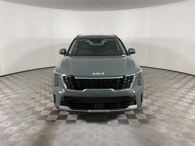 new 2025 Kia Sorento car, priced at $49,107