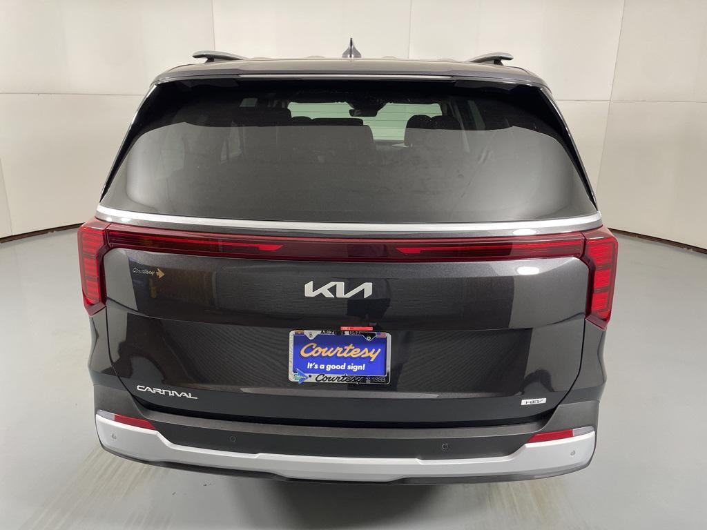 new 2026 Kia Carnival Hybrid car, priced at $42,870