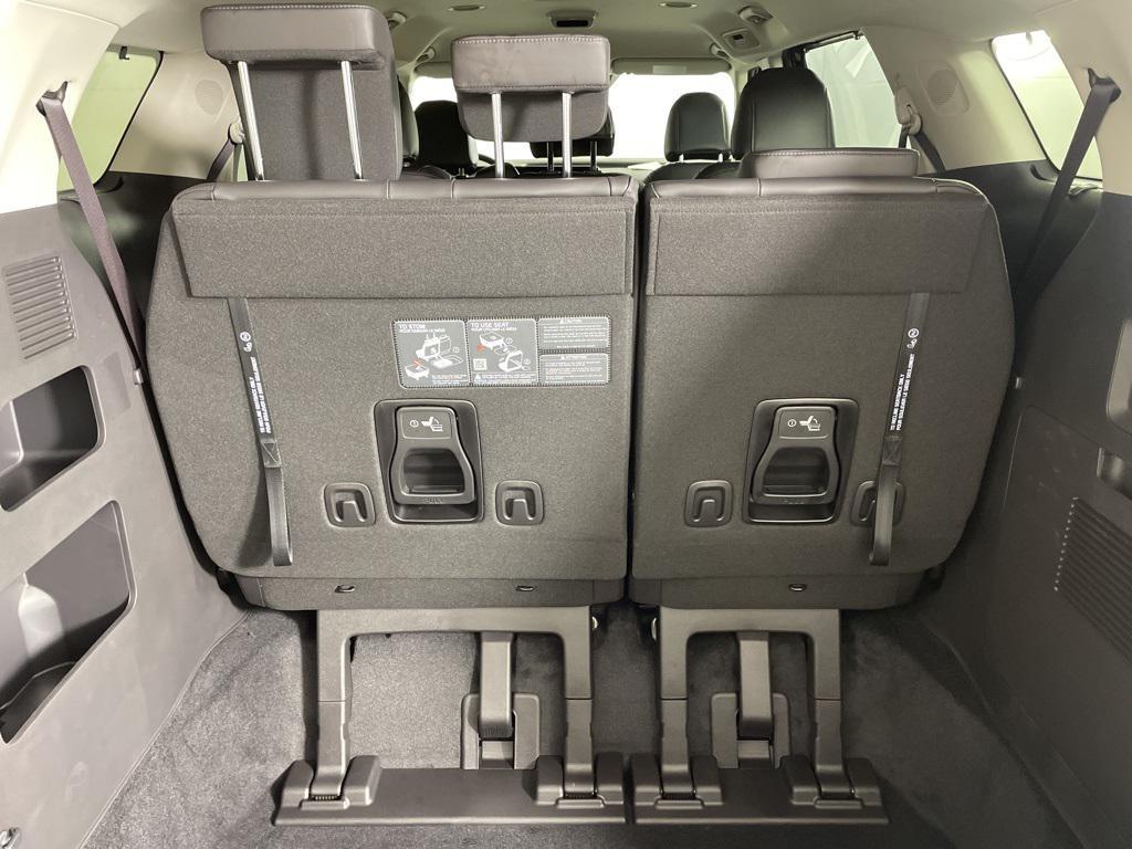 new 2026 Kia Carnival Hybrid car, priced at $42,870