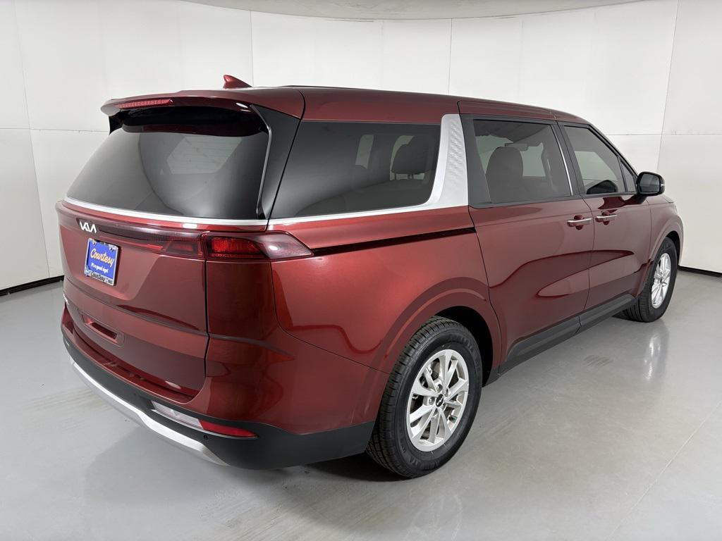 used 2024 Kia Carnival car, priced at $28,100