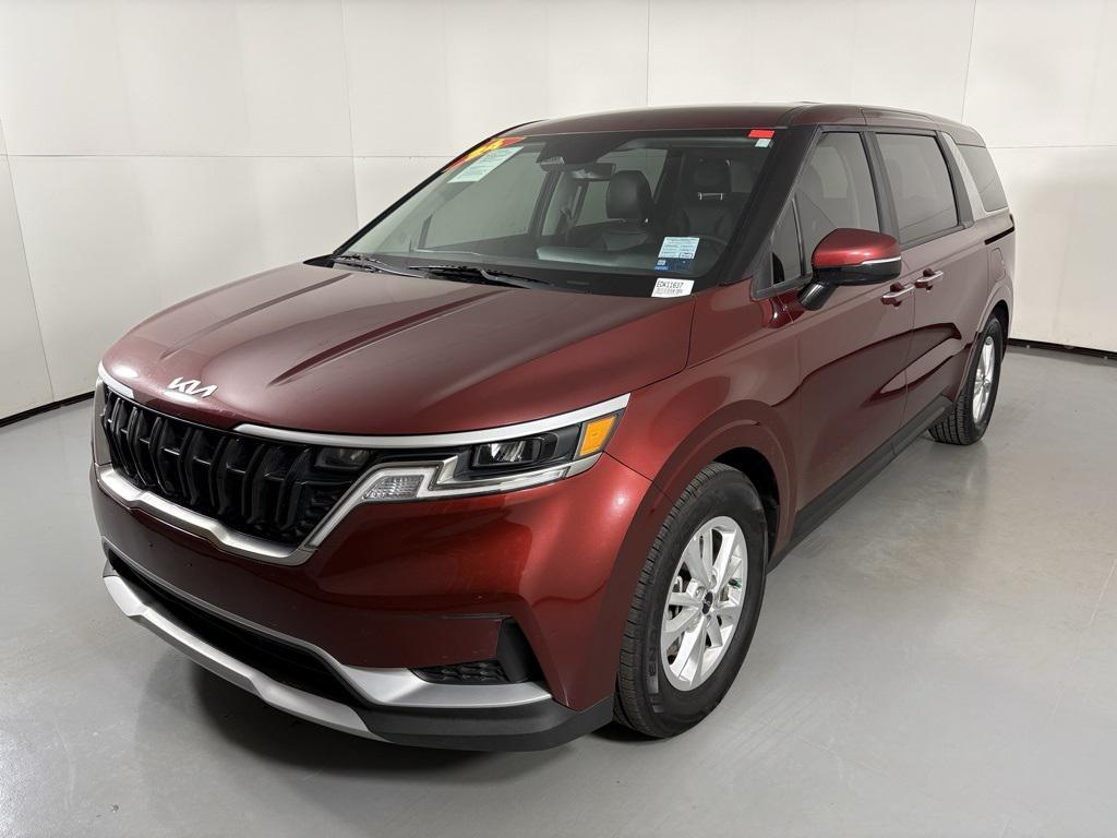 used 2024 Kia Carnival car, priced at $28,100