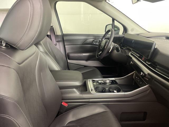 new 2026 Kia Carnival Hybrid car, priced at $48,786