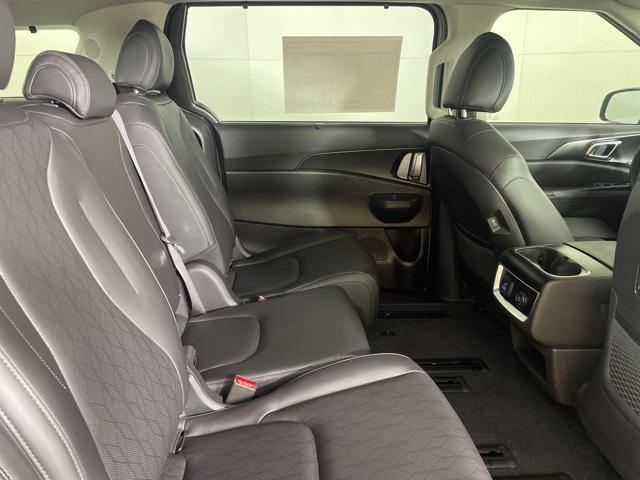 new 2026 Kia Carnival Hybrid car, priced at $48,786