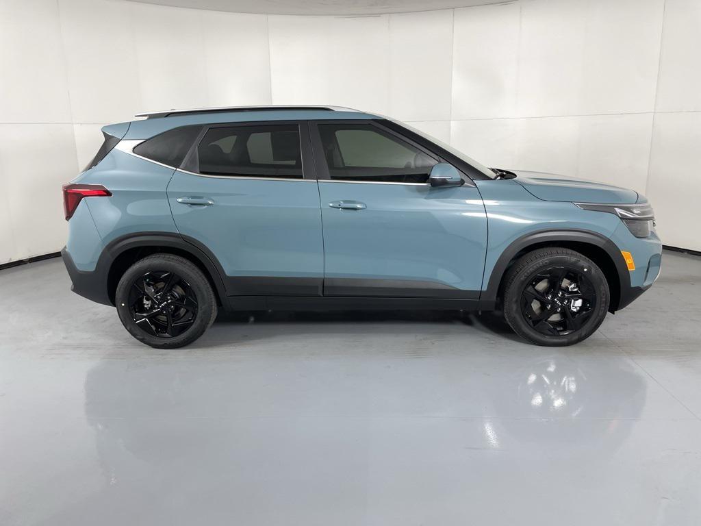 new 2026 Kia Seltos car, priced at $29,581