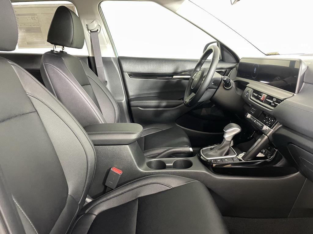 new 2026 Kia Seltos car, priced at $29,581