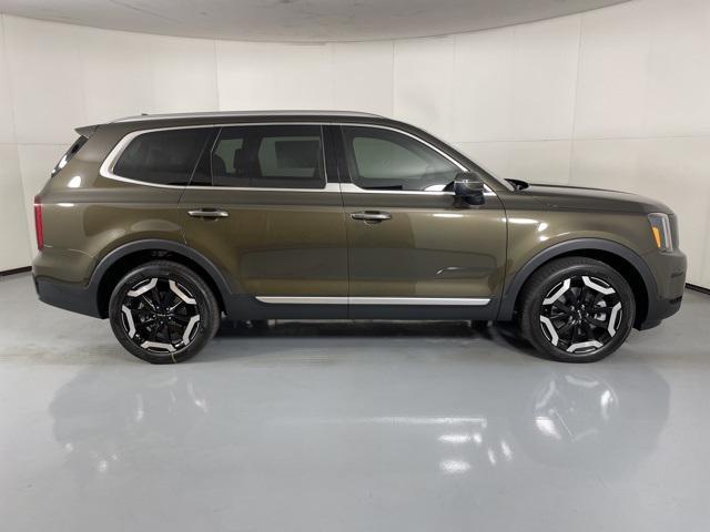 new 2025 Kia Telluride car, priced at $38,822
