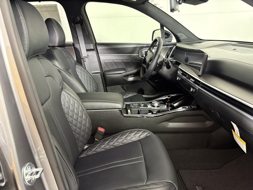 new 2026 Kia Sorento Hybrid car, priced at $47,648