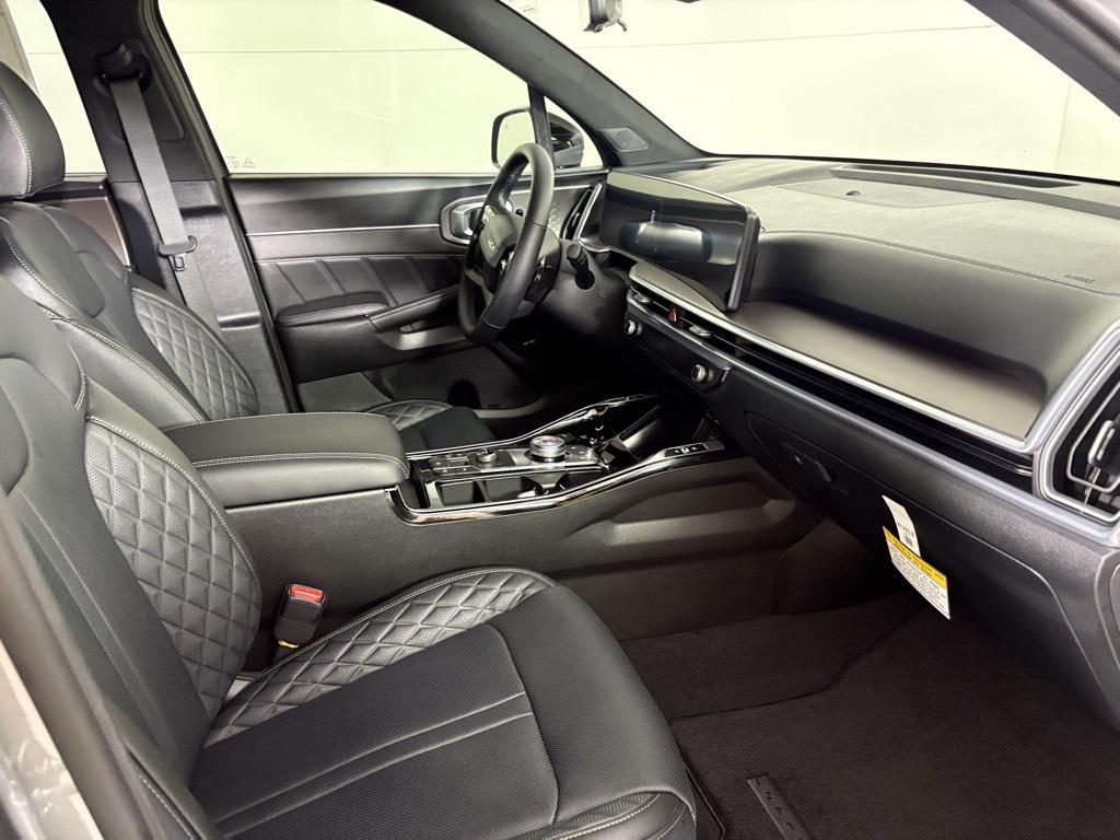 new 2026 Kia Sorento Hybrid car, priced at $47,648