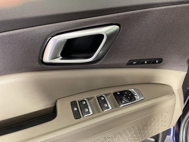new 2026 Kia Carnival Hybrid car, priced at $42,545