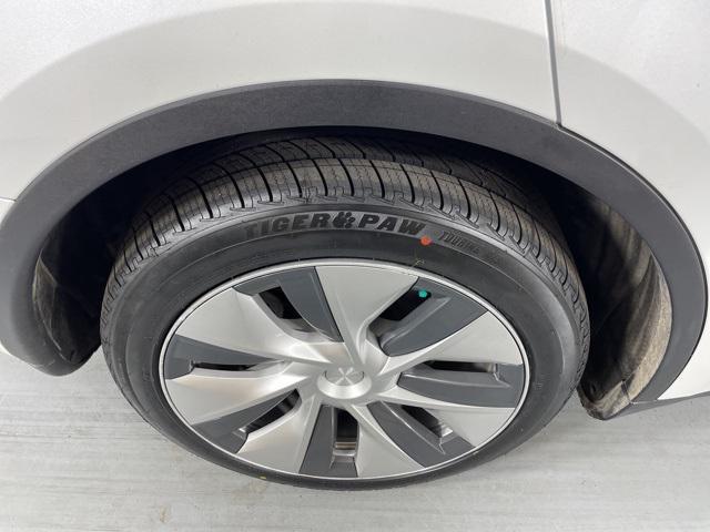 used 2022 Tesla Model Y car, priced at $27,000
