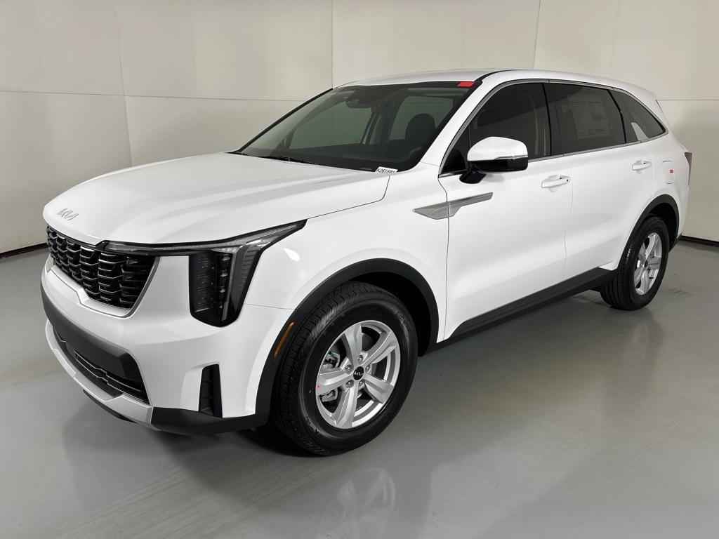 new 2026 Kia Sorento car, priced at $33,334