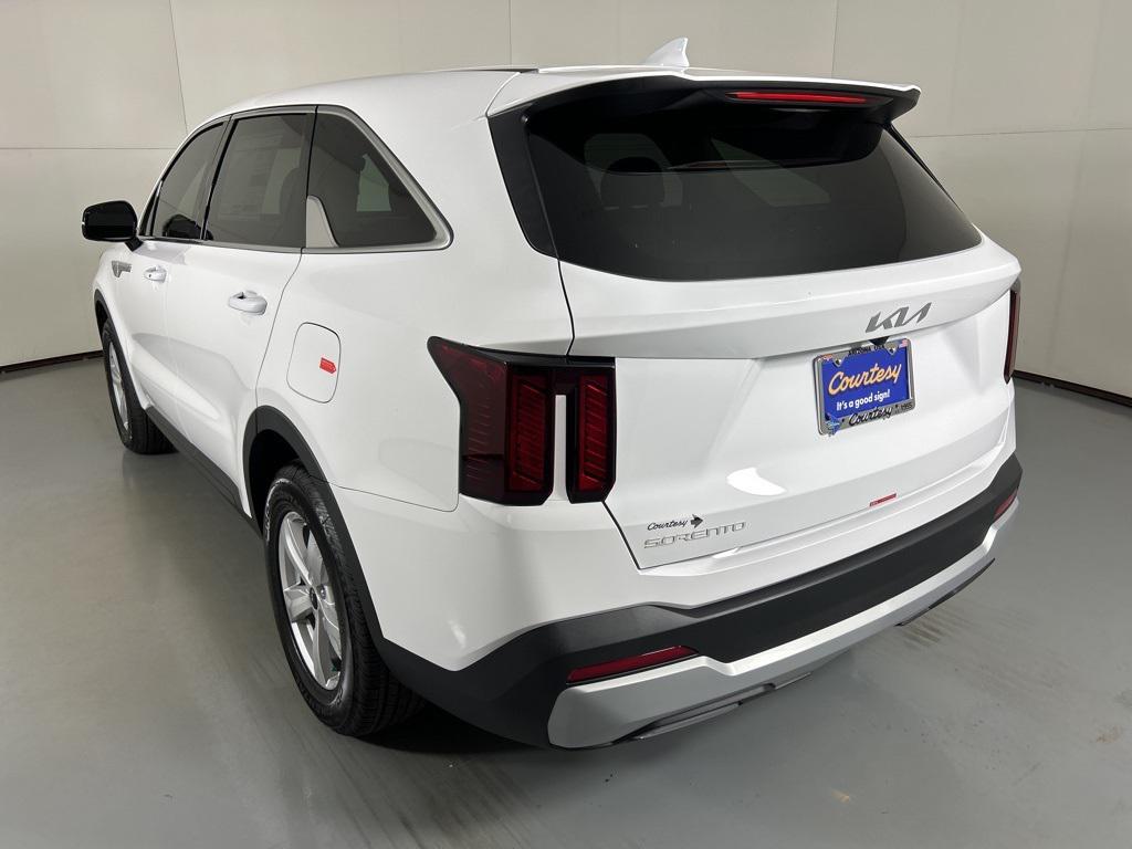 new 2026 Kia Sorento car, priced at $33,334