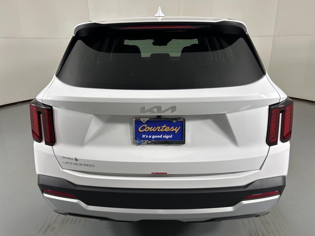 new 2026 Kia Sorento car, priced at $33,334