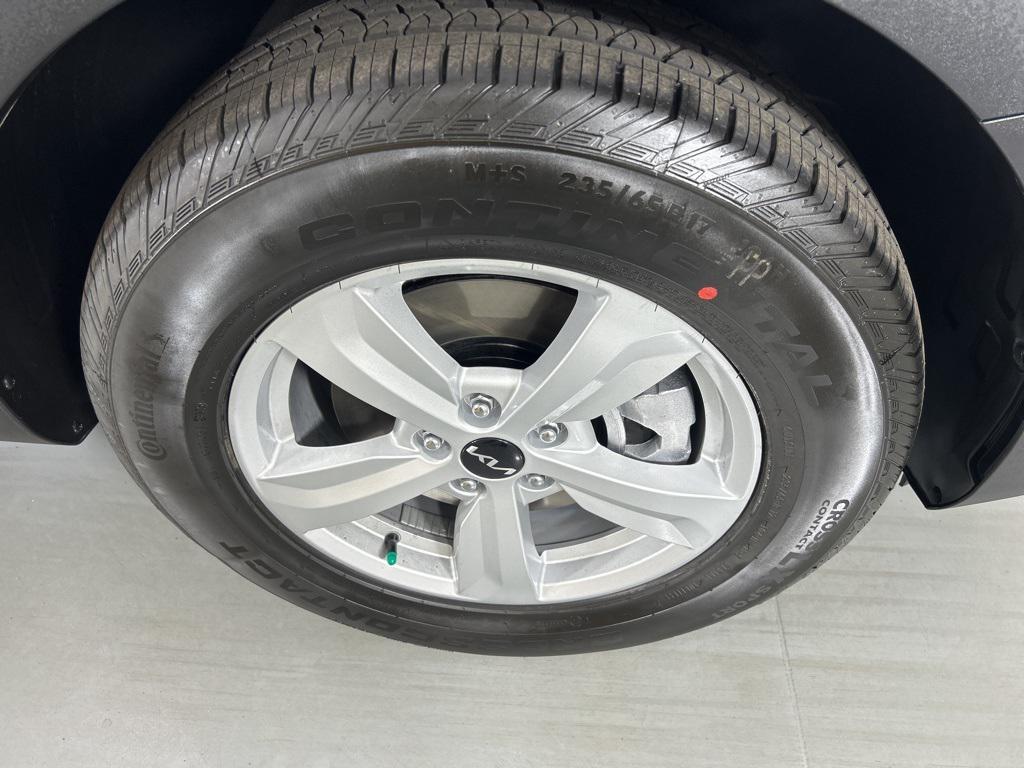 new 2026 Kia Sorento car, priced at $33,334