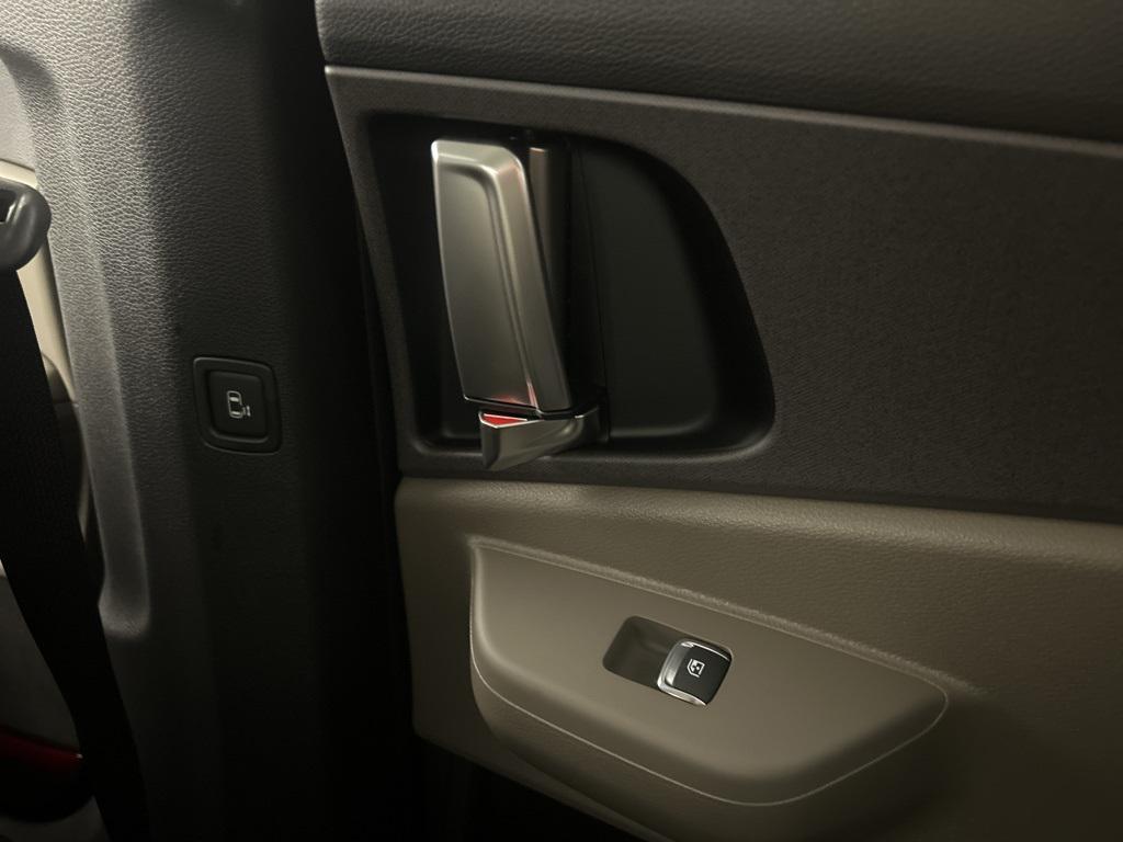 new 2026 Kia Carnival Hybrid car, priced at $43,601