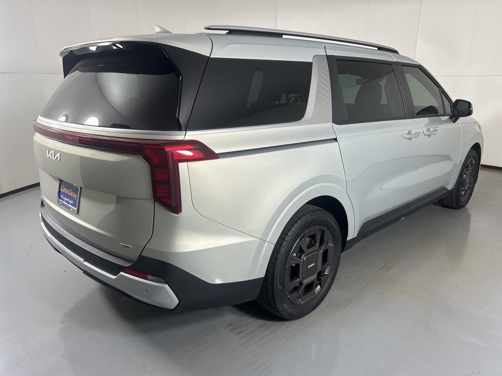 new 2026 Kia Carnival Hybrid car, priced at $43,601