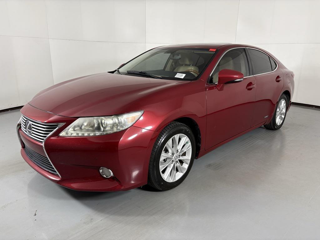 used 2013 Lexus ES 300h car, priced at $14,900