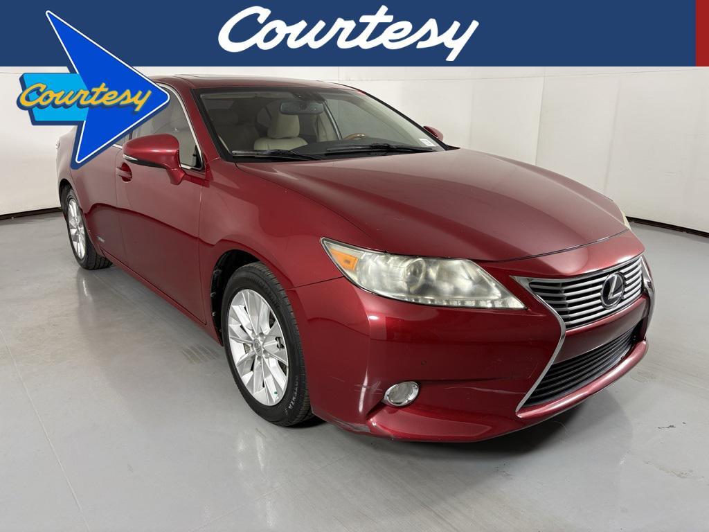 used 2013 Lexus ES 300h car, priced at $14,900