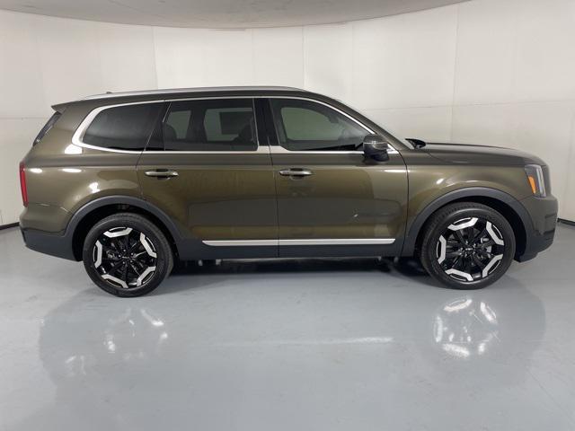 new 2025 Kia Telluride car, priced at $40,034