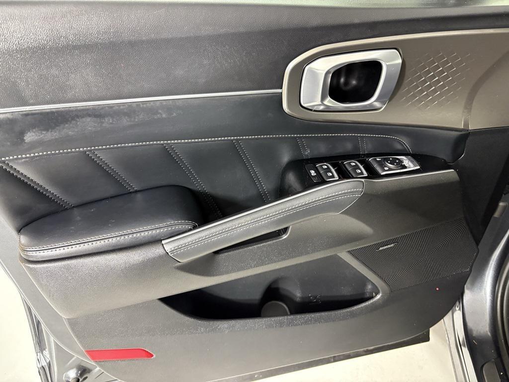 used 2021 Kia Sorento car, priced at $25,300
