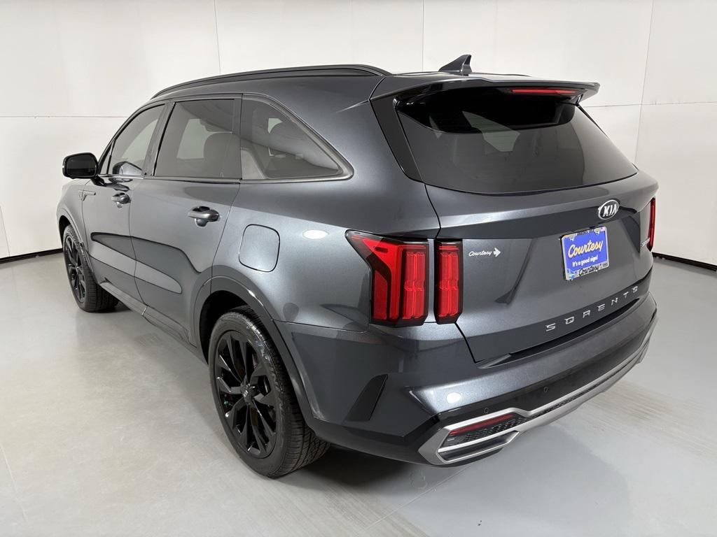 used 2021 Kia Sorento car, priced at $25,300