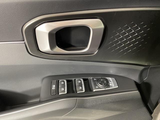new 2025 Kia Sorento Hybrid car, priced at $35,971
