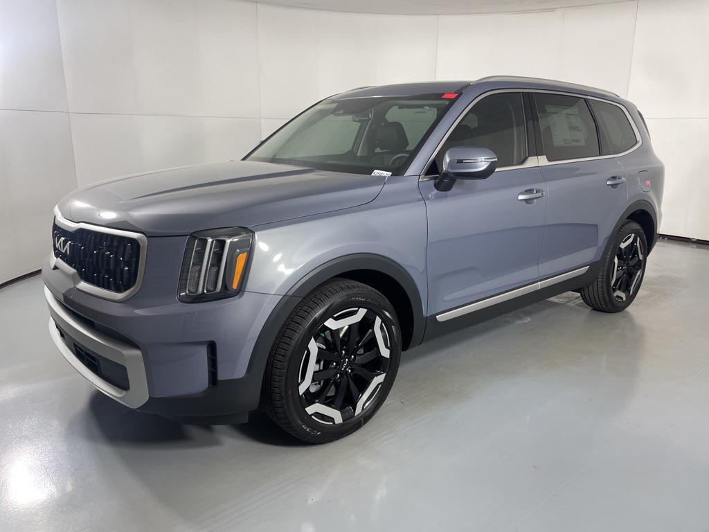 new 2025 Kia Telluride car, priced at $44,135