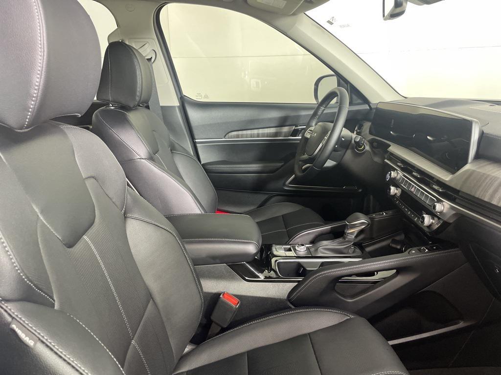 new 2025 Kia Telluride car, priced at $44,135