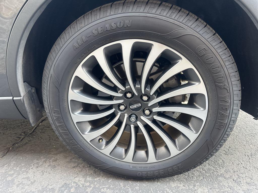 used 2020 Lincoln Aviator car, priced at $27,100